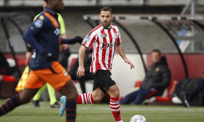 三連冠的基 三連冠的基